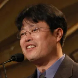 Portrait of Weijun Chen