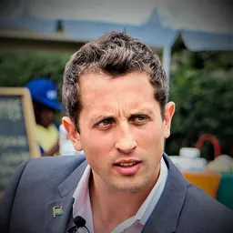 Portrait of Jason Dunford