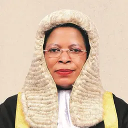 Portrait of Among Anita Annet