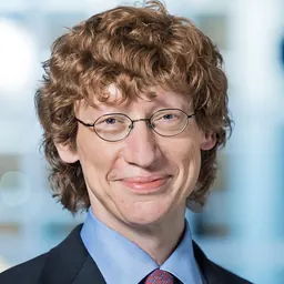 Portrait of Thorsten Hens