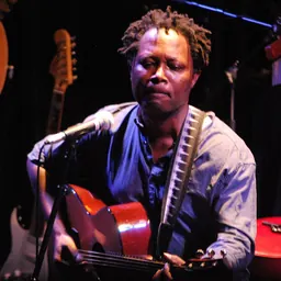 Portrait of Lokua Kanza