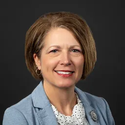 Portrait of Shannon Latham