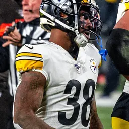 Portrait of Jaylen Samuels