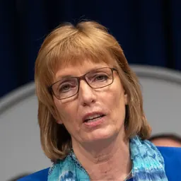 Portrait of Cindy Dunn
