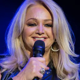 Portrait of Bonnie Tyler