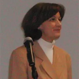Portrait of Patty Shwartz