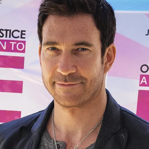 Portrait of Dylan McDermott