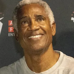 Portrait of Michael Haynes