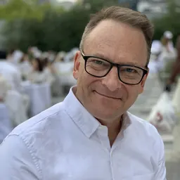 Portrait of Rob Markey