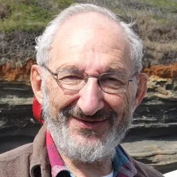 Portrait of Milton Diamond