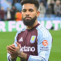 Portrait of Douglas Luiz
