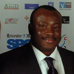 Portrait of Mark Esho