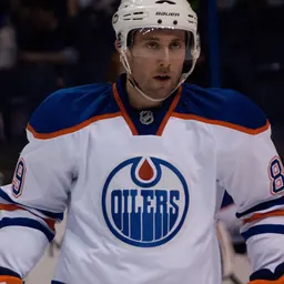 Portrait of Sam Gagner