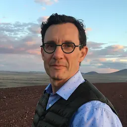 Portrait of Steven Tepper