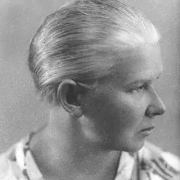 Portrait of Helmi Dresen