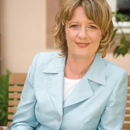 Portrait of Christine Scheel