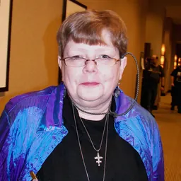 Portrait of Tamora Pierce