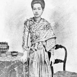 Portrait of Voralaksanavadi