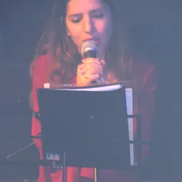 Portrait of Yael Kraus