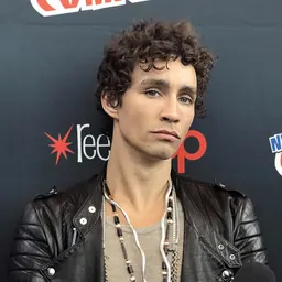 Portrait of Robert Sheehan