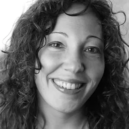 Portrait of Nina Snaith