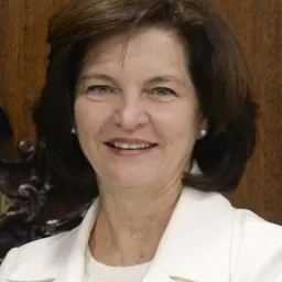Portrait of Raquel Dodge