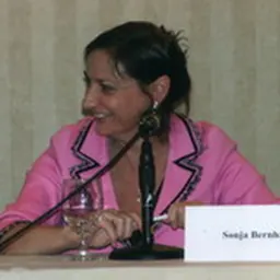 Portrait of Sonja Bernhardt