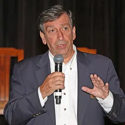 Portrait of Alan Weinberger