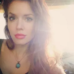 Portrait of Marlo Meekins