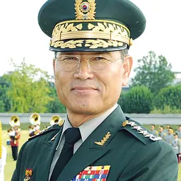 Portrait of Lee Sang-eui