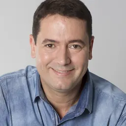 Portrait of Léo Vieira