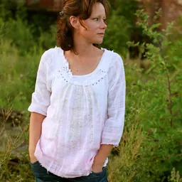 Portrait of Sara Groves