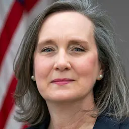 Portrait of Caryn McClelland