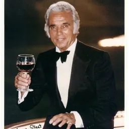 Portrait of Enzo Stuarti