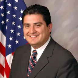 Portrait of Ben Hueso