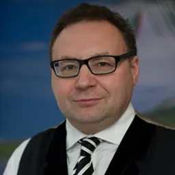Portrait of Jonathan Shalit
