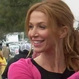 Portrait of Poppy Montgomery