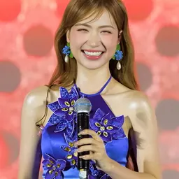 Portrait of Hòa Minzy