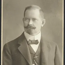 Portrait of Tor Karsten