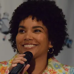Portrait of Emmy Raver-Lampman