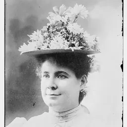 Portrait of Maggie Cline