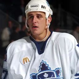 Portrait of Kris Newbury