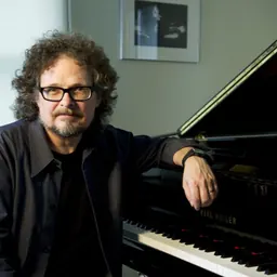 Portrait of David MacIntyre