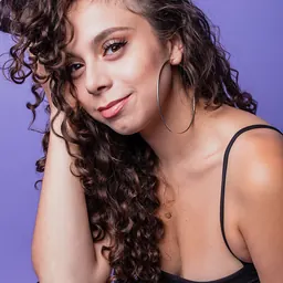 Portrait of Simone Torres