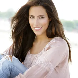 Portrait of Amber Lee Ettinger
