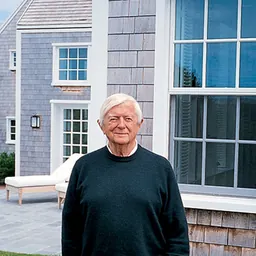 Portrait of Hugh Newell Jacobsen