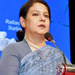 Portrait of Rizwana Hasan
