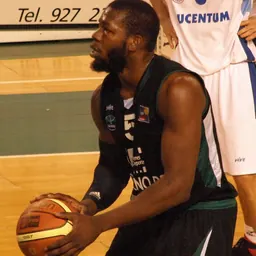 Portrait of Olu Ashaolu