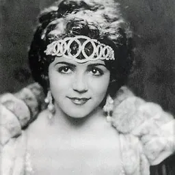 Portrait of Gladys Walton