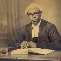 Portrait of Steven Bankole Rhodes